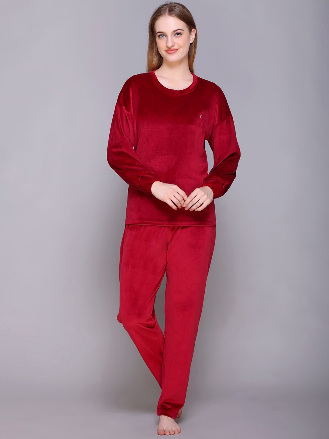 

Aerowarm Round Neck Night Suit, Red