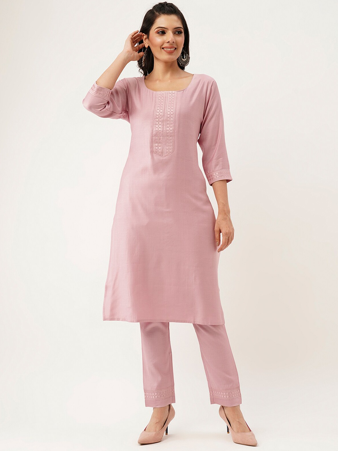 

ODETTE Geometric Yoke Design Thread Work Straight Kurta with Trousers, Pink