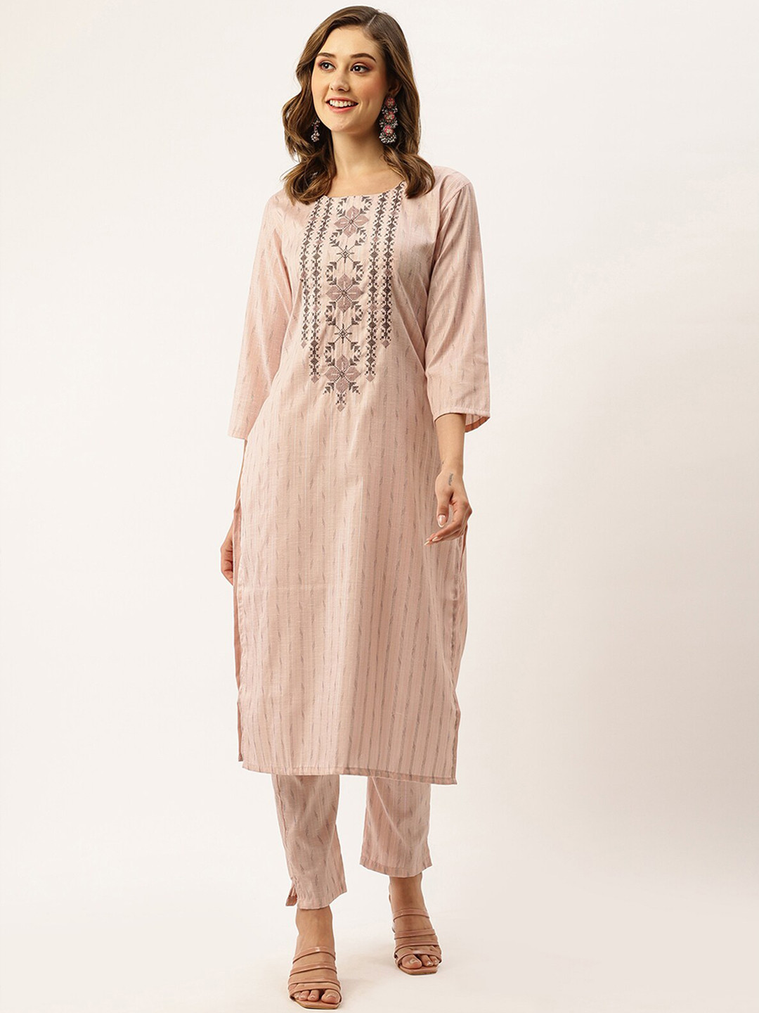 

ODETTE Ethnic Motifs Embroidered Regular Thread Work Kurta with Trousers, Pink