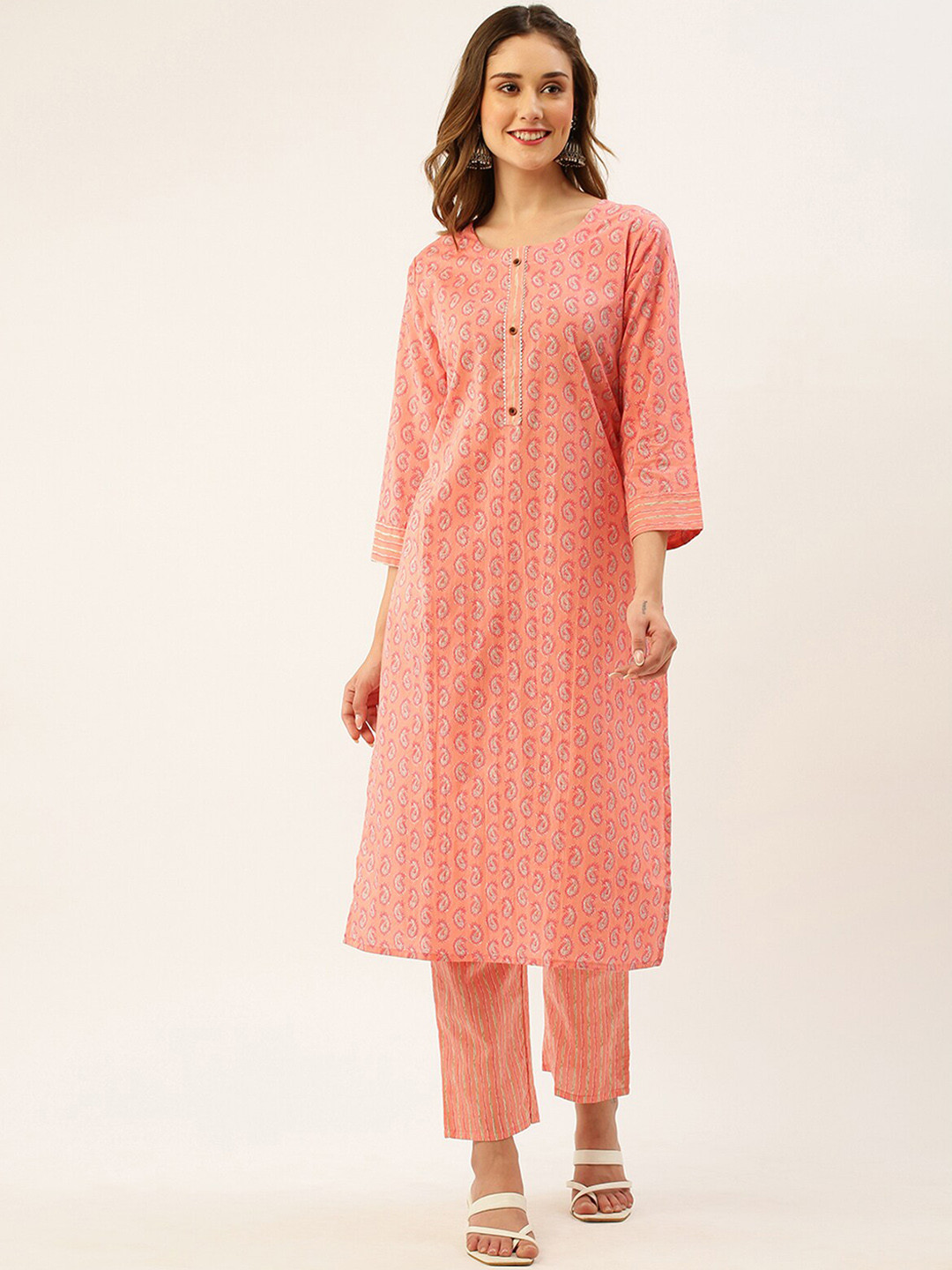 

ODETTE Paisley Printed Regular Kurta with Trousers, Peach
