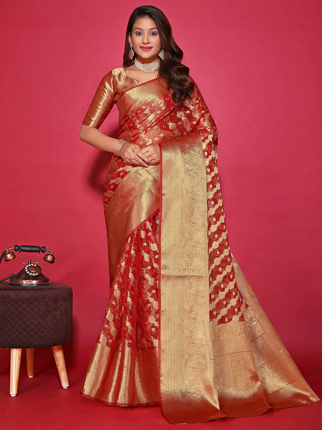 

PRENEA Ethnic Motifs Woven Design Zari Organza Banarasi Saree, Red