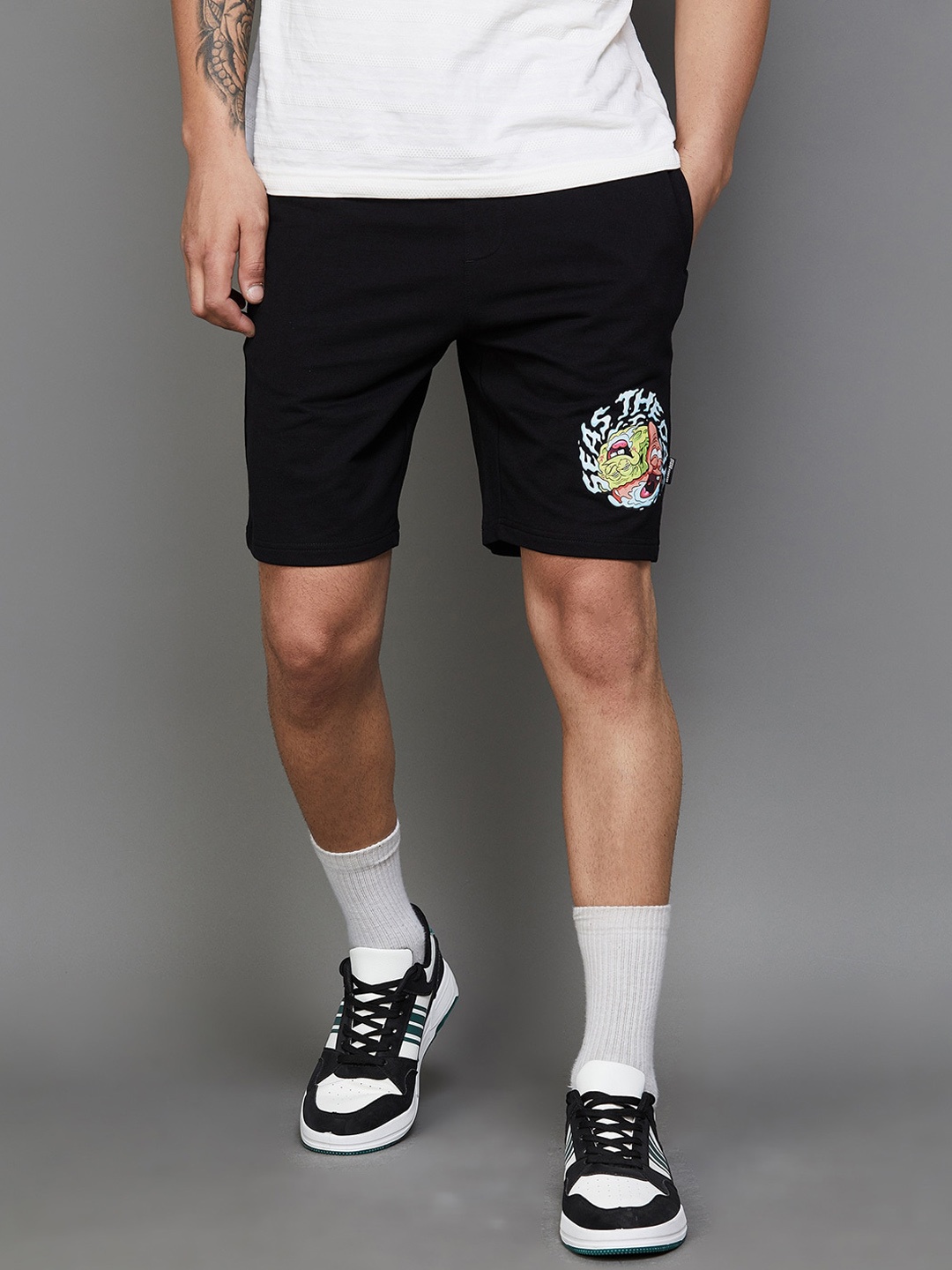 

Fame Forever by Lifestyle Men Mid-Rise Sponge Bob Printed Cotton Shorts, Black