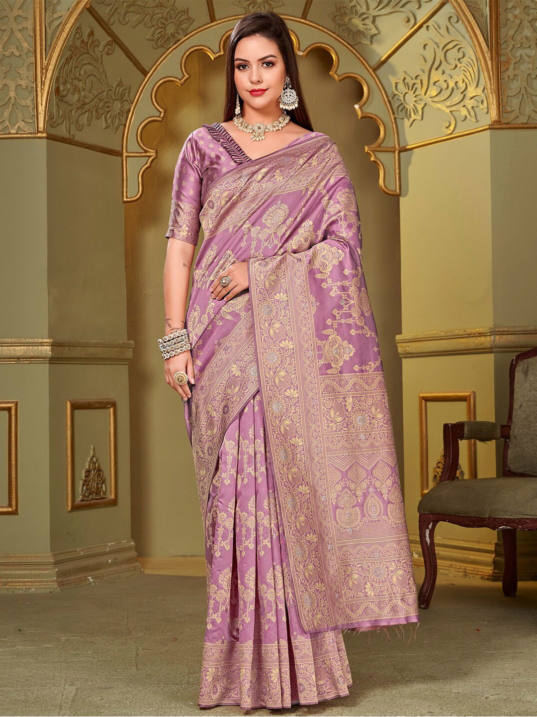 

SARIYA Ethnic Motifs Woven Design Zari Detailed Banarasi Saree, Pink