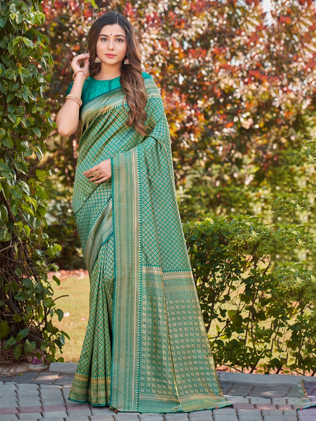 

SARIYA Ethnic Motifs Woven Design Zari Banarasi Saree, Teal