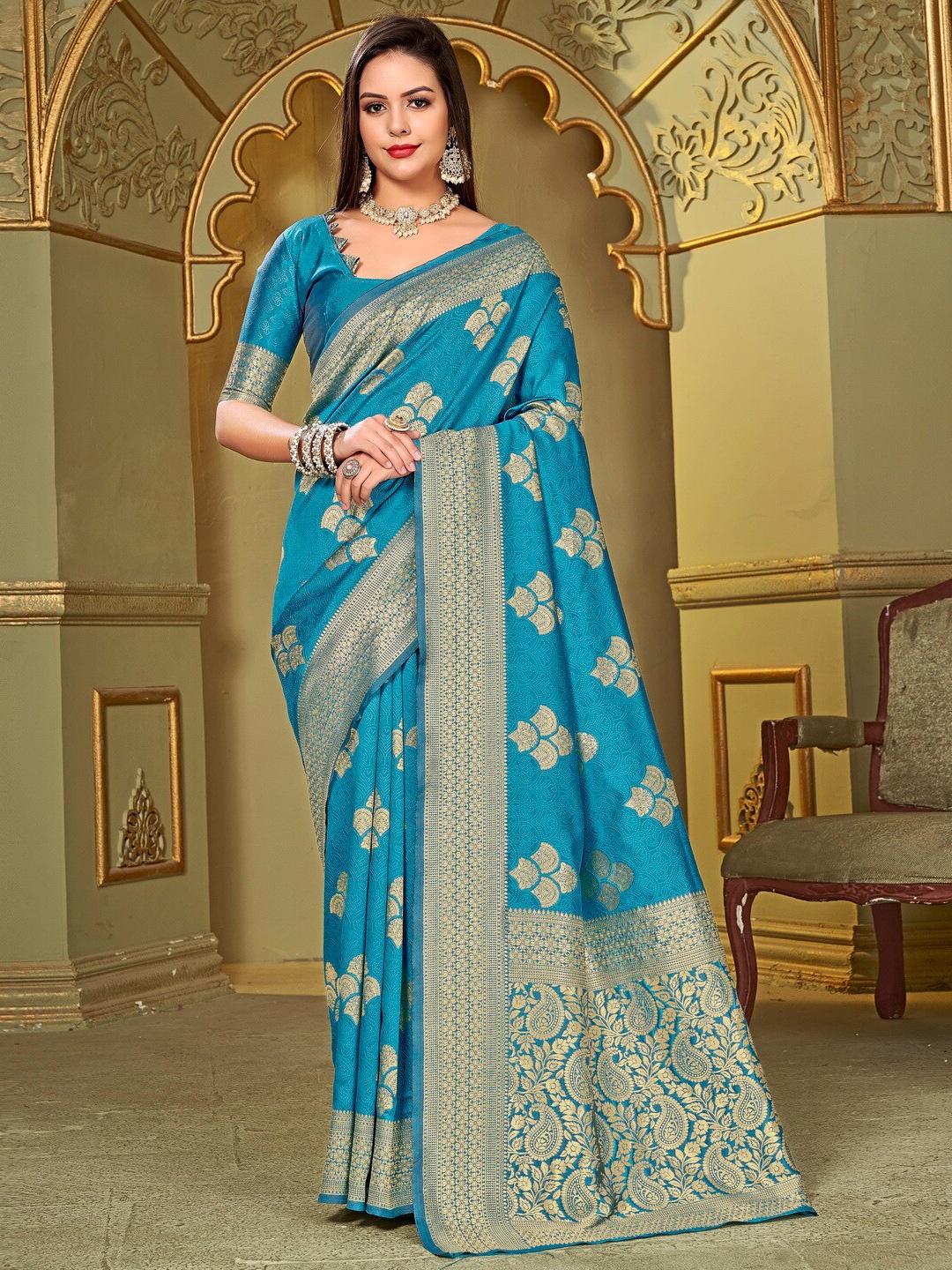 

SARIYA Ethnic Motif Woven Design Zari Banarasi Saree, Turquoise blue