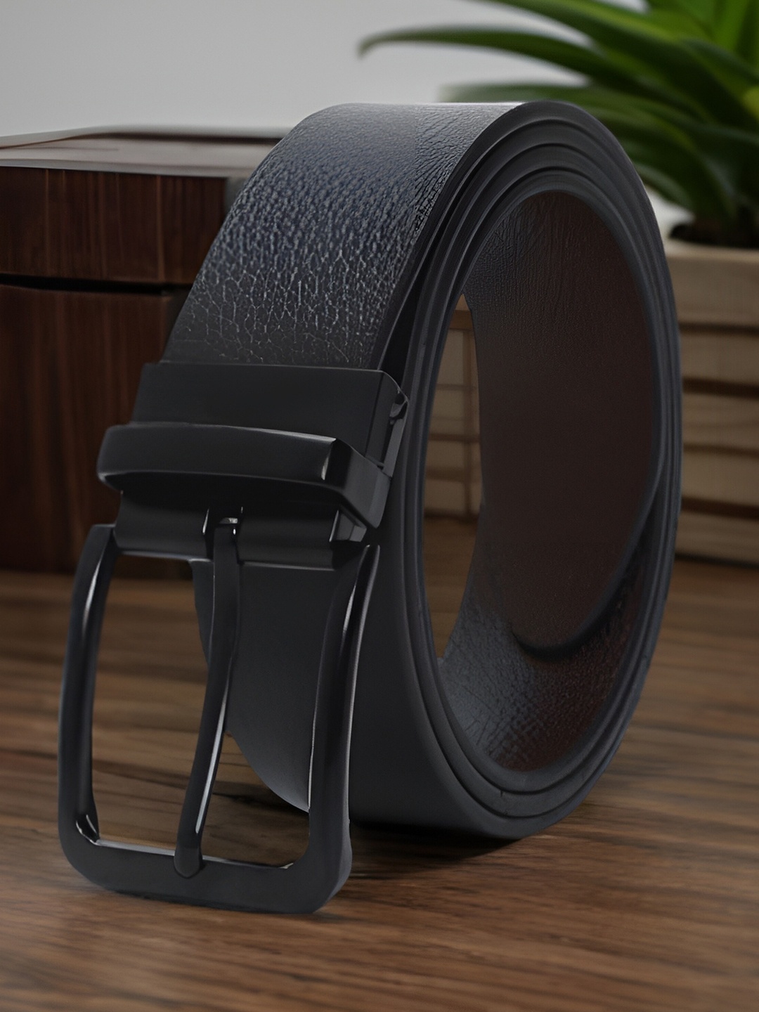 

Kastner Men Textured Leather Reversible Formal Belt, Black