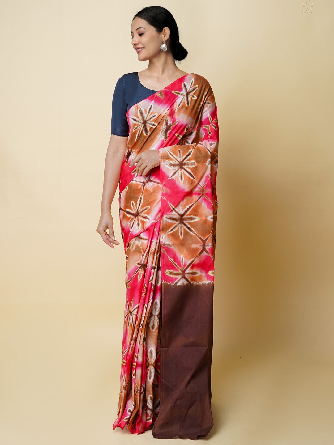 

Unnati Silks Tie & Dye Dyed Pure Cotton Handloom Saree, Pink