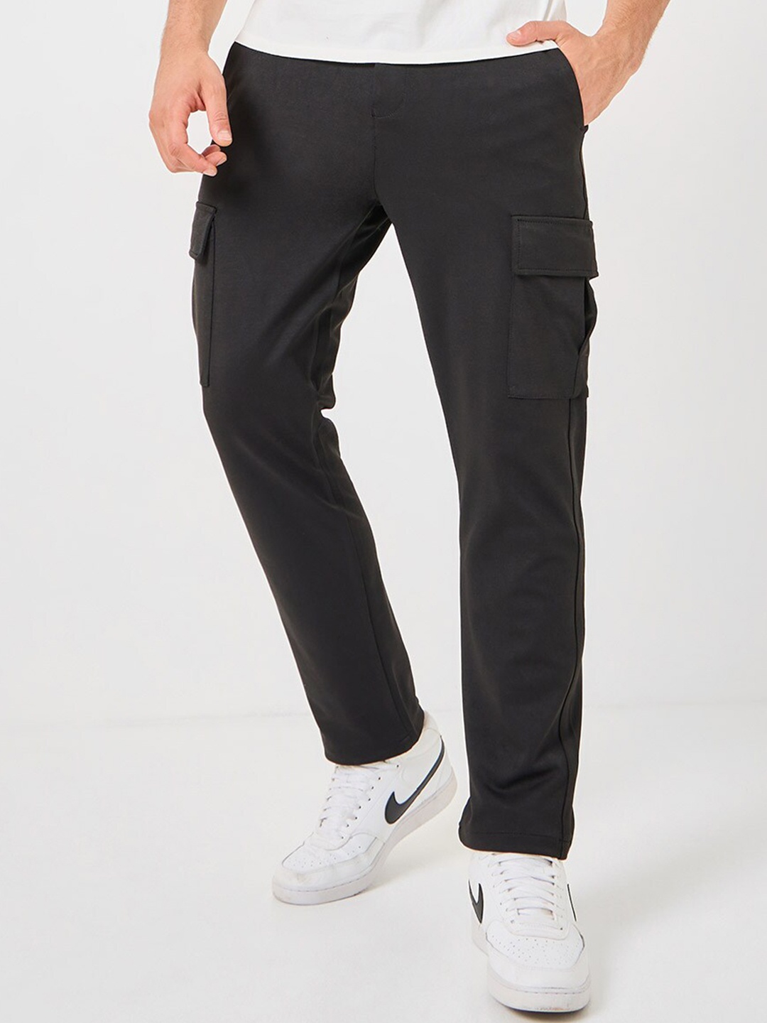 

Styli Men Cargo Pocket Straight-Fit Track Pants, Black