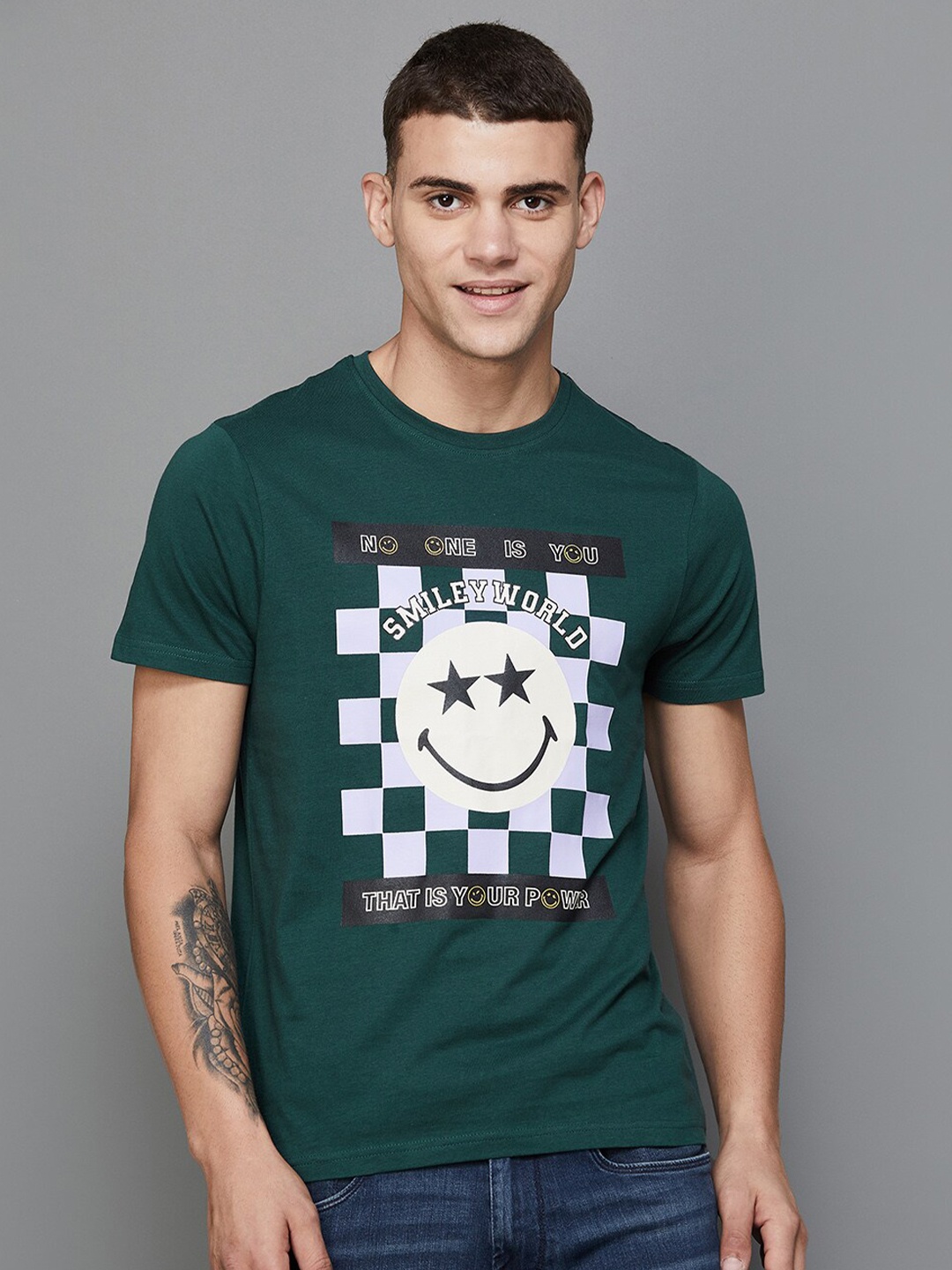 

SmileyWorld Graphic Printed Cotton T-shirt, Green