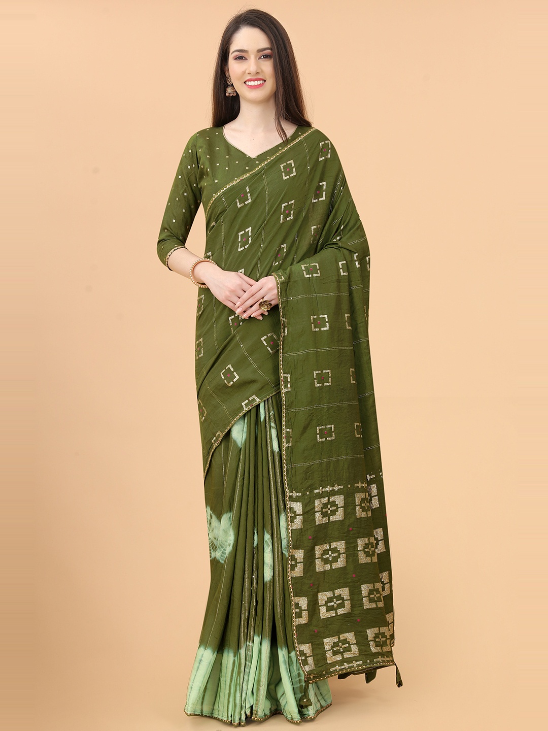 

Munir Green & Gold-Toned Geometric Printed Pure Georgette Saree