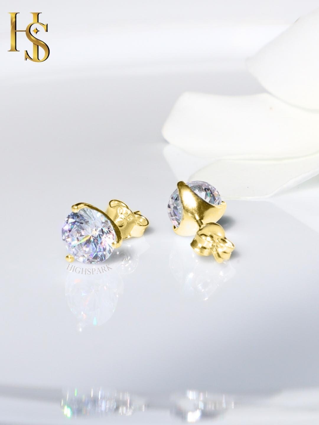 

HighSpark Gold Plated Cubic Zirconia Contemporary Studs, Silver