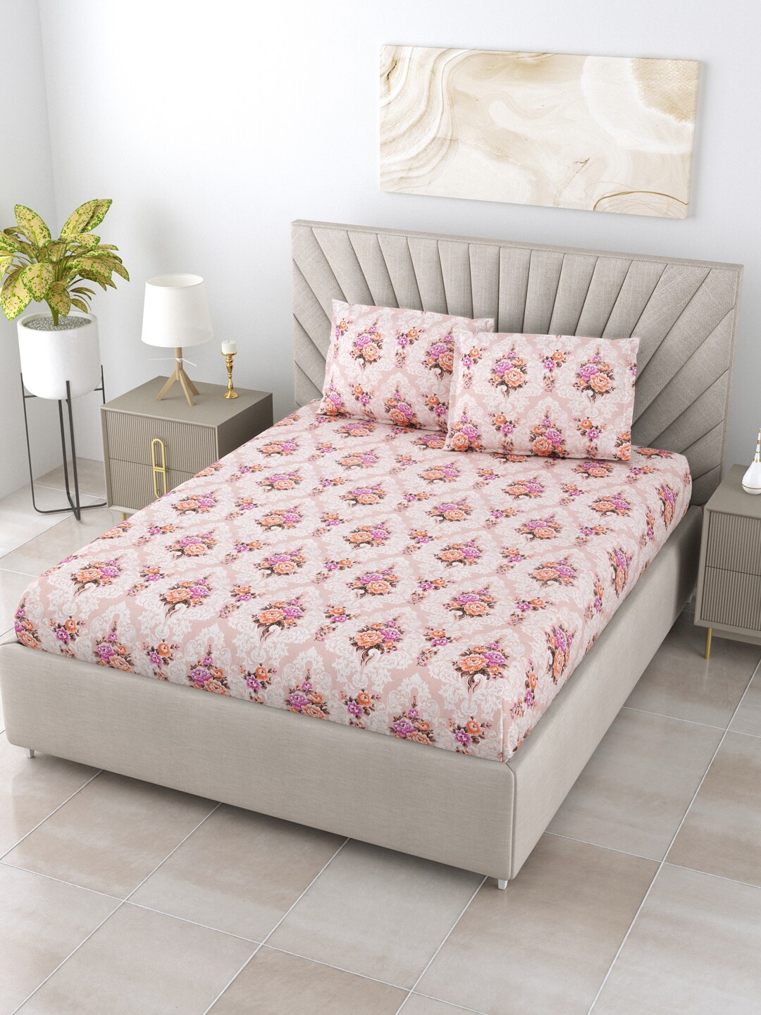 

BOMBAY DYEING Cardinal Brown Printed Cotton 120 TC King Bedsheet with 2 Pillow Covers