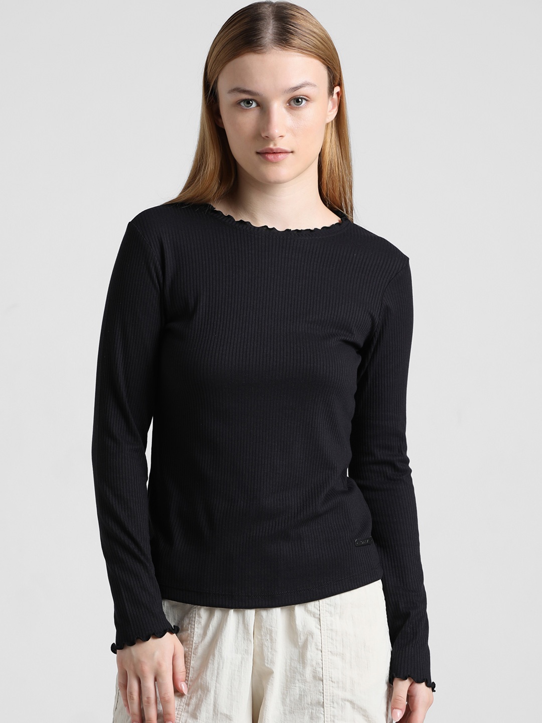 

ONLY Long Sleeves T-shirt, Black