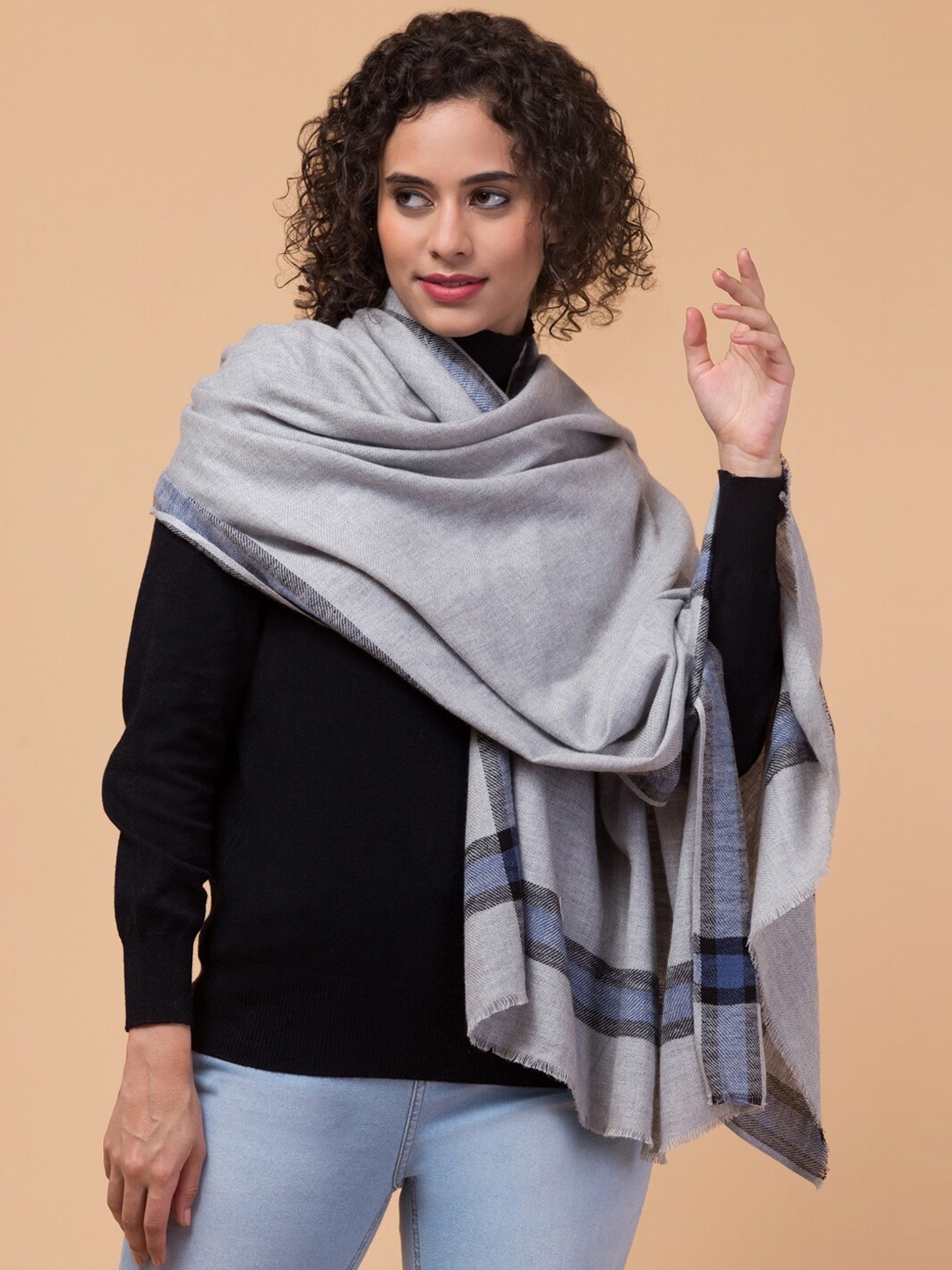 

Tweedle Women Woven-Design Woollen Shawl, Grey