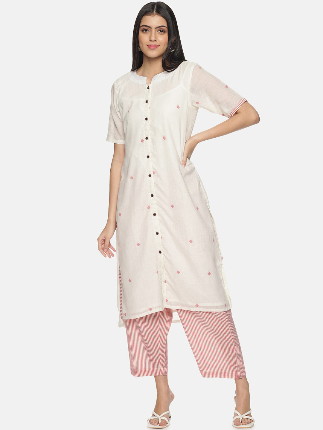 

Hanging Threads Geometric Printed High-Low Jamdani Kurta With Trousers, White