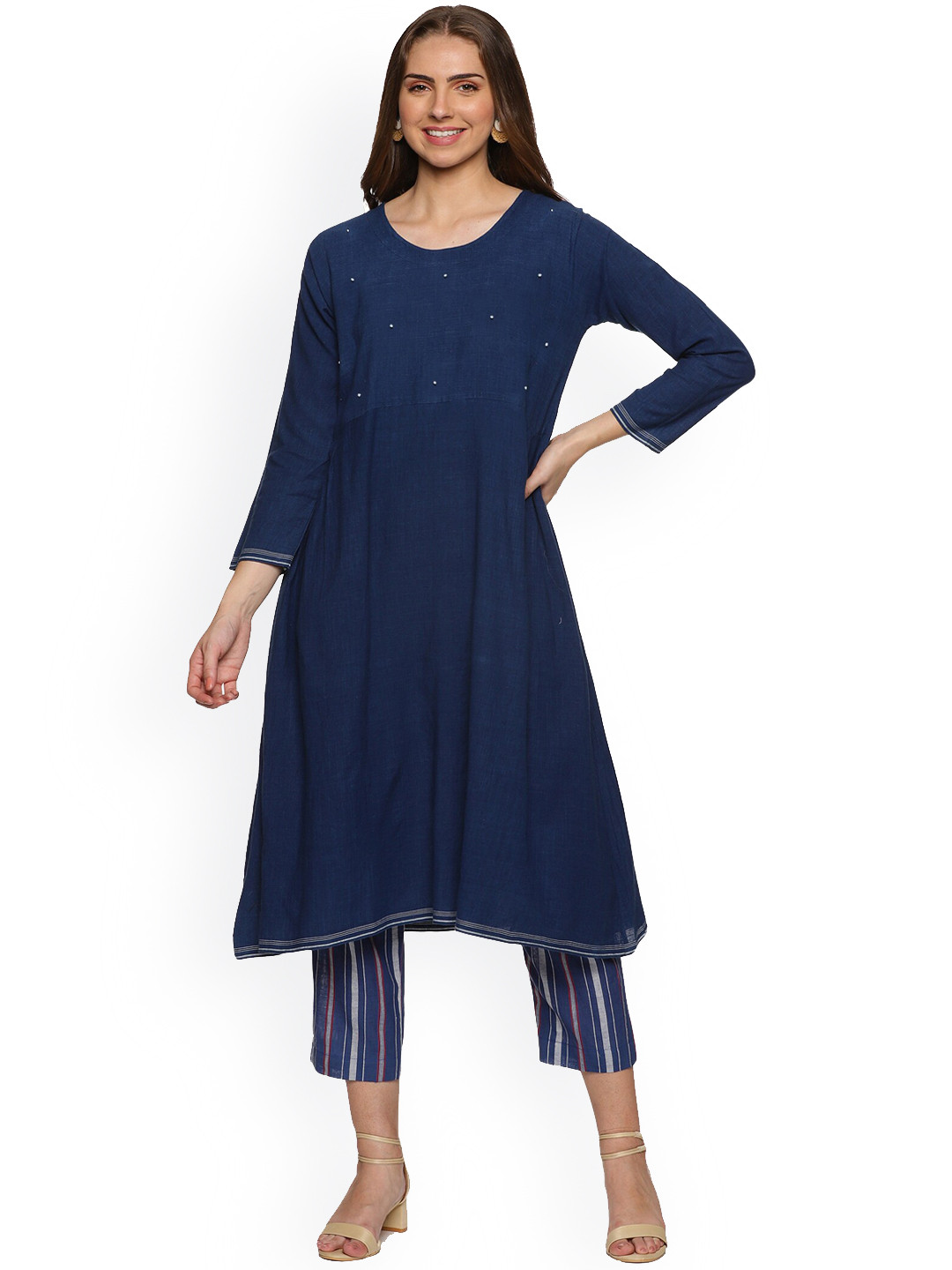 

Hanging Threads Pleated A-Line Kurta With Trousers, Navy blue