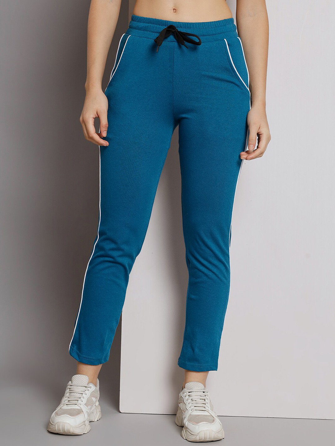 

Q-rious Women Regular Fit Pure Cotton Track Pants, Blue