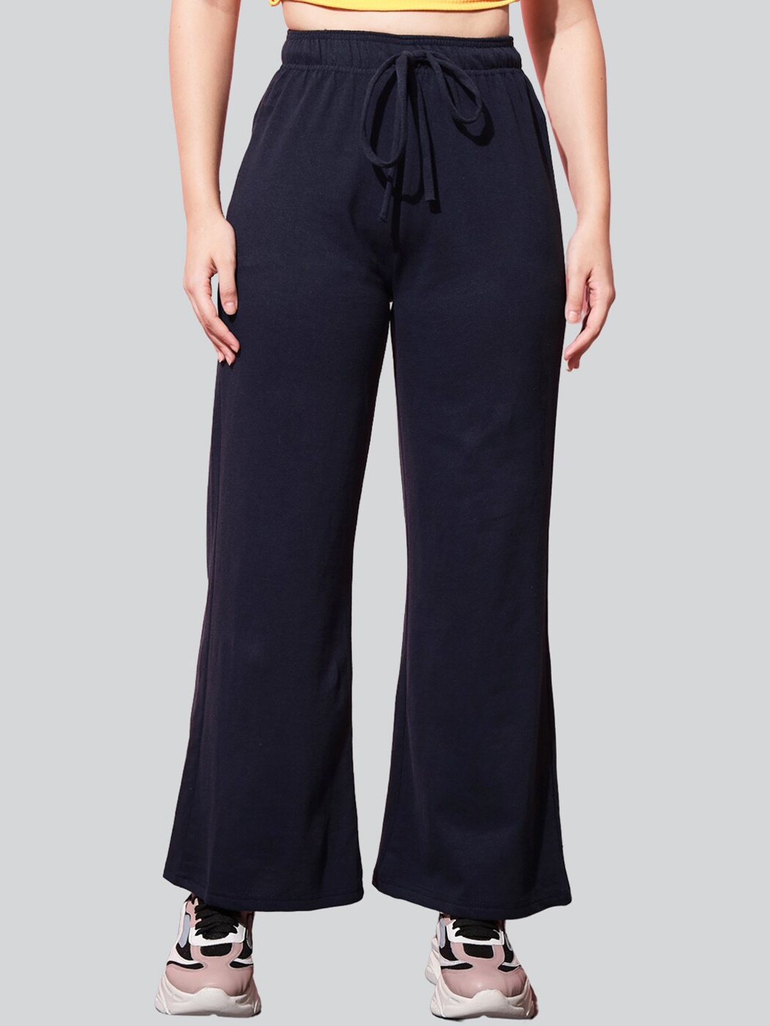 

Q-rious Women Flared Relaxed Fit Track Pants, Navy blue