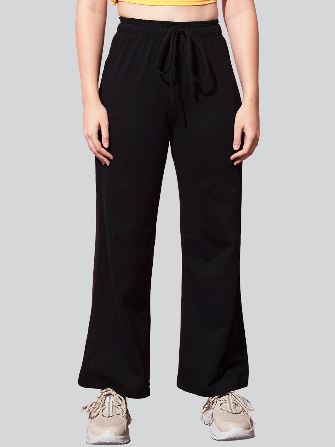 

Q-rious Women Flared Relaxed Fit Track Pants, Black