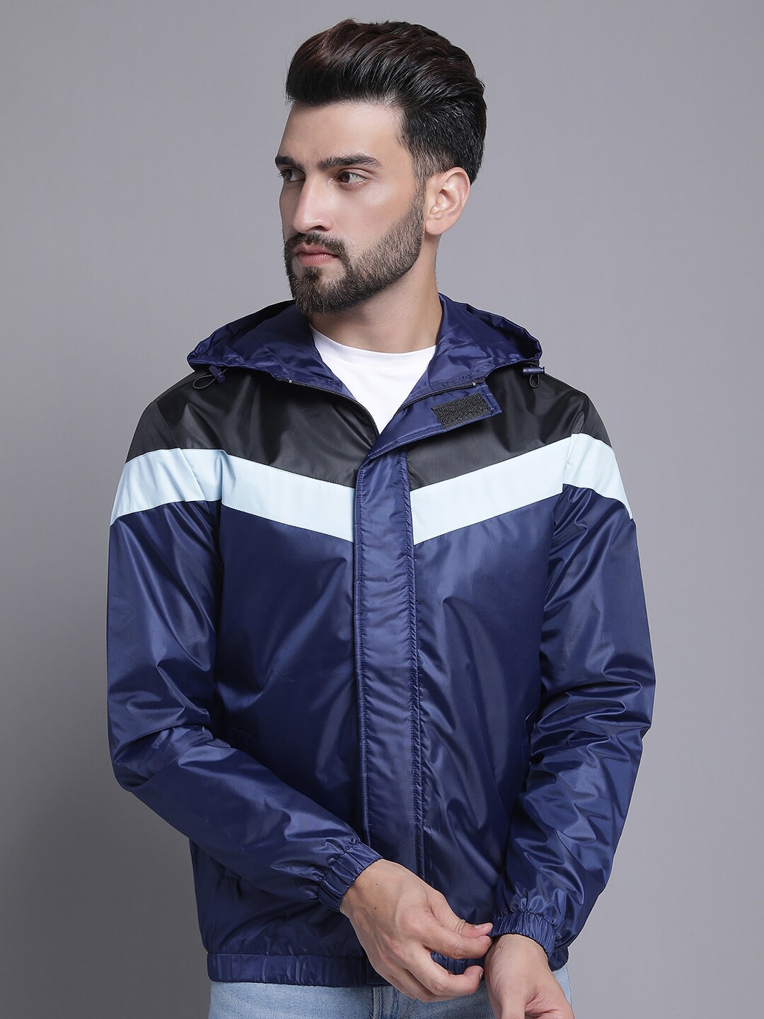 

HOUSE OF VEDAS Colourblocked Hooded Waterproof Rain Jacket, Navy blue