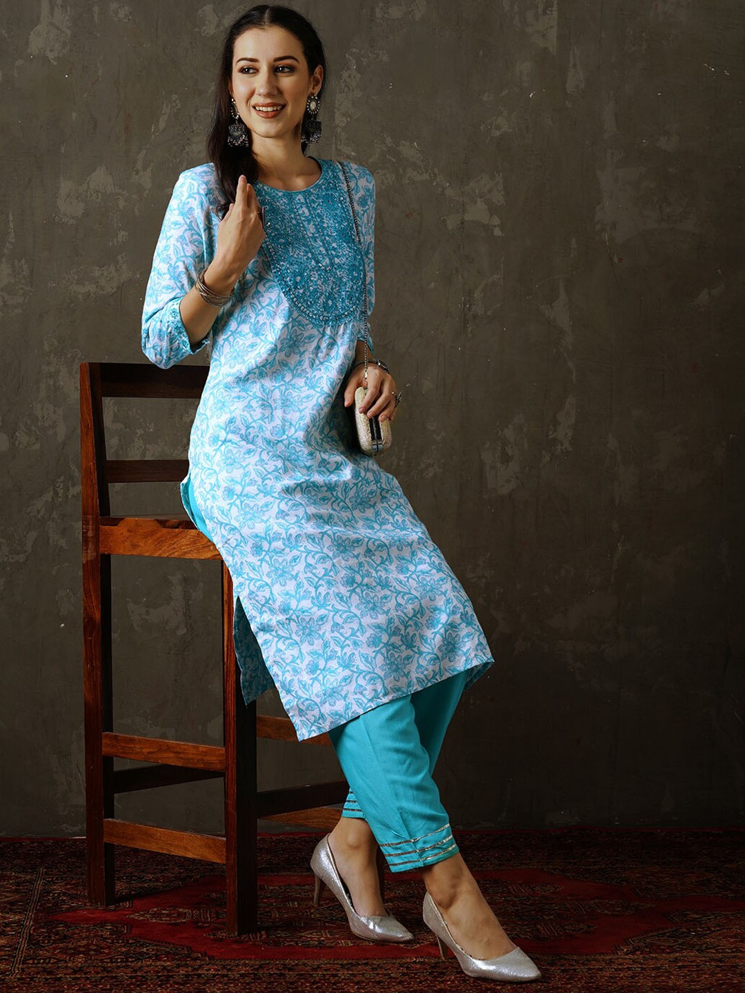 

Anouk Floral Printed Thread Work Detail Straight Kurta & Trousers, Blue