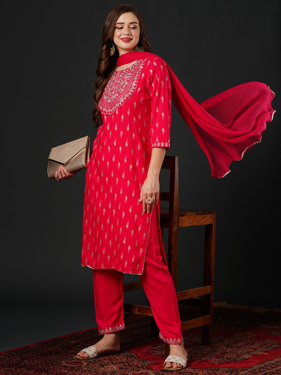 

Anouk Geometric Embroidered Thread Work Kurta With Trousers & Dupatta, Maroon