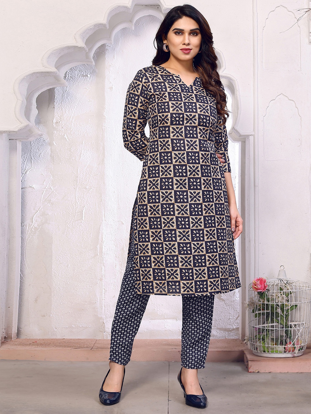 

KALINI Ethnic Motifs Printed Straight Kurta with Trousers, Navy blue