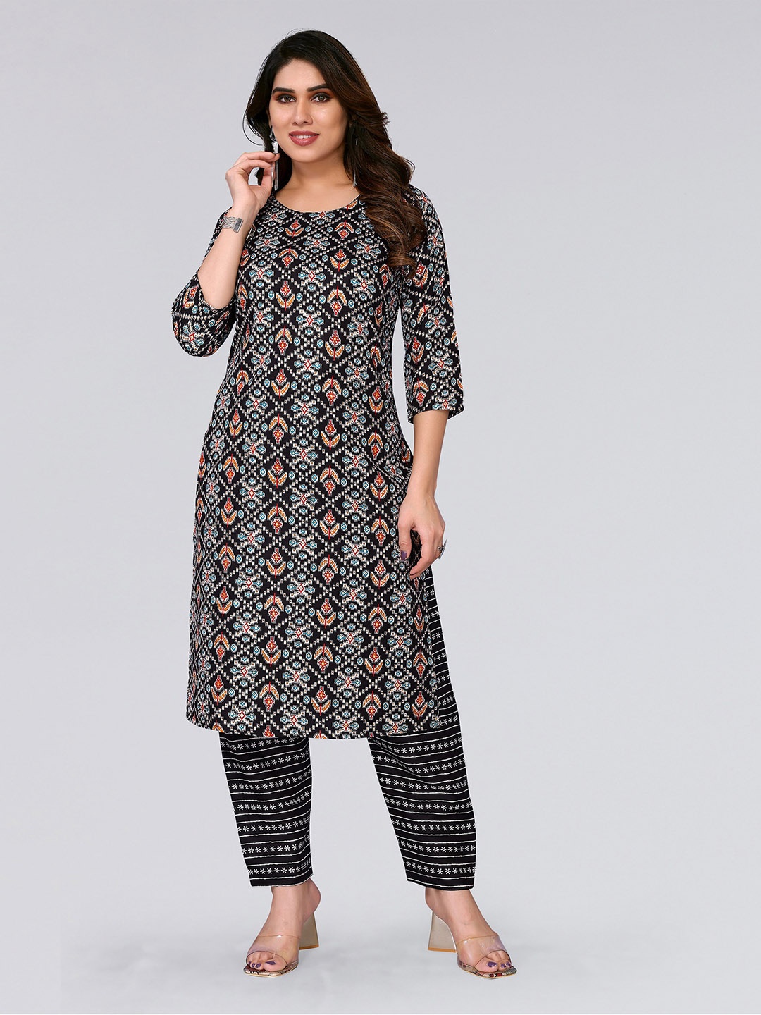 

KALINI Ethnic Motifs Printed Kurta With Trousers, Black