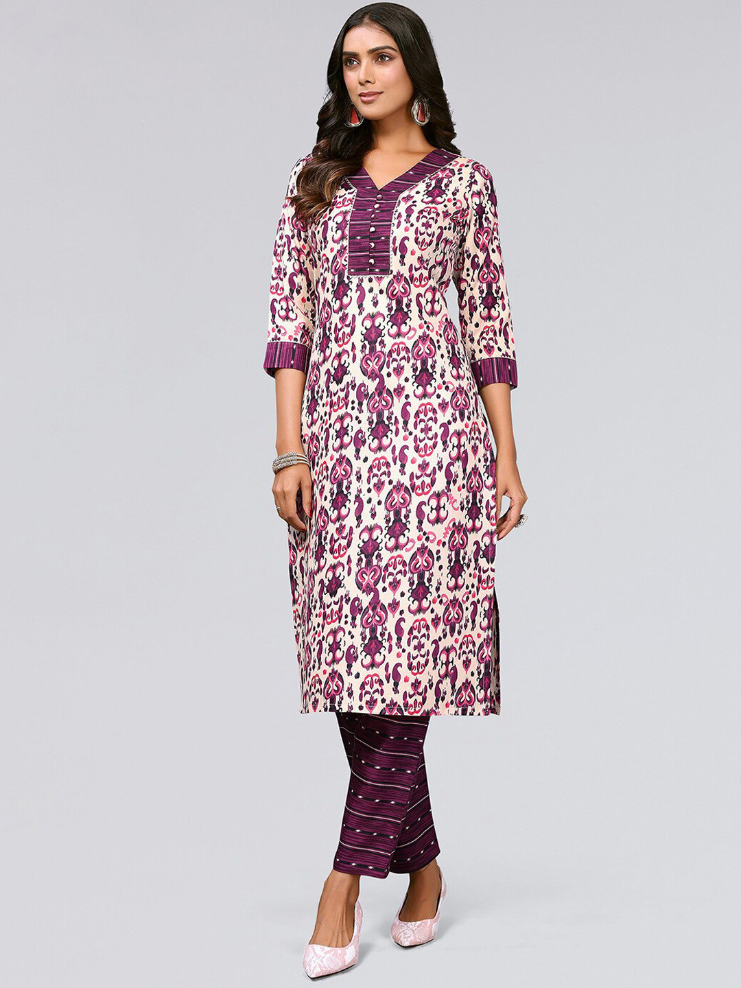 

KALINI Ethnic Motifs Printed Gotta Patti Kurta with Trousers, Beige