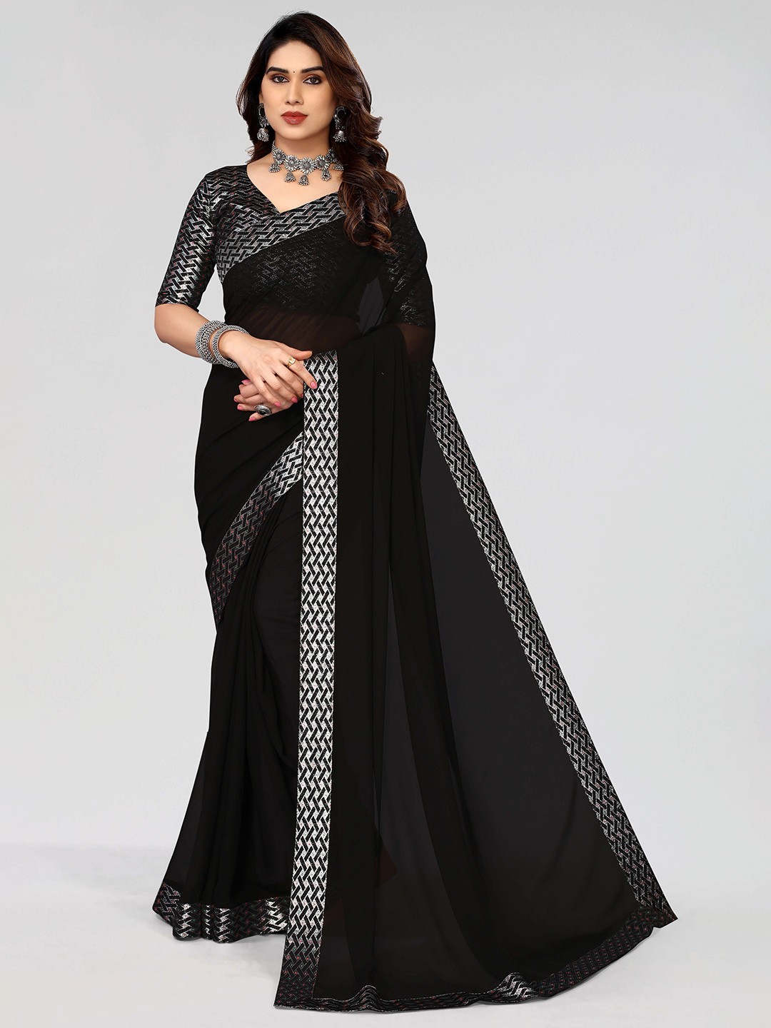 

MAGMINA Zari Banarasi Saree, Black