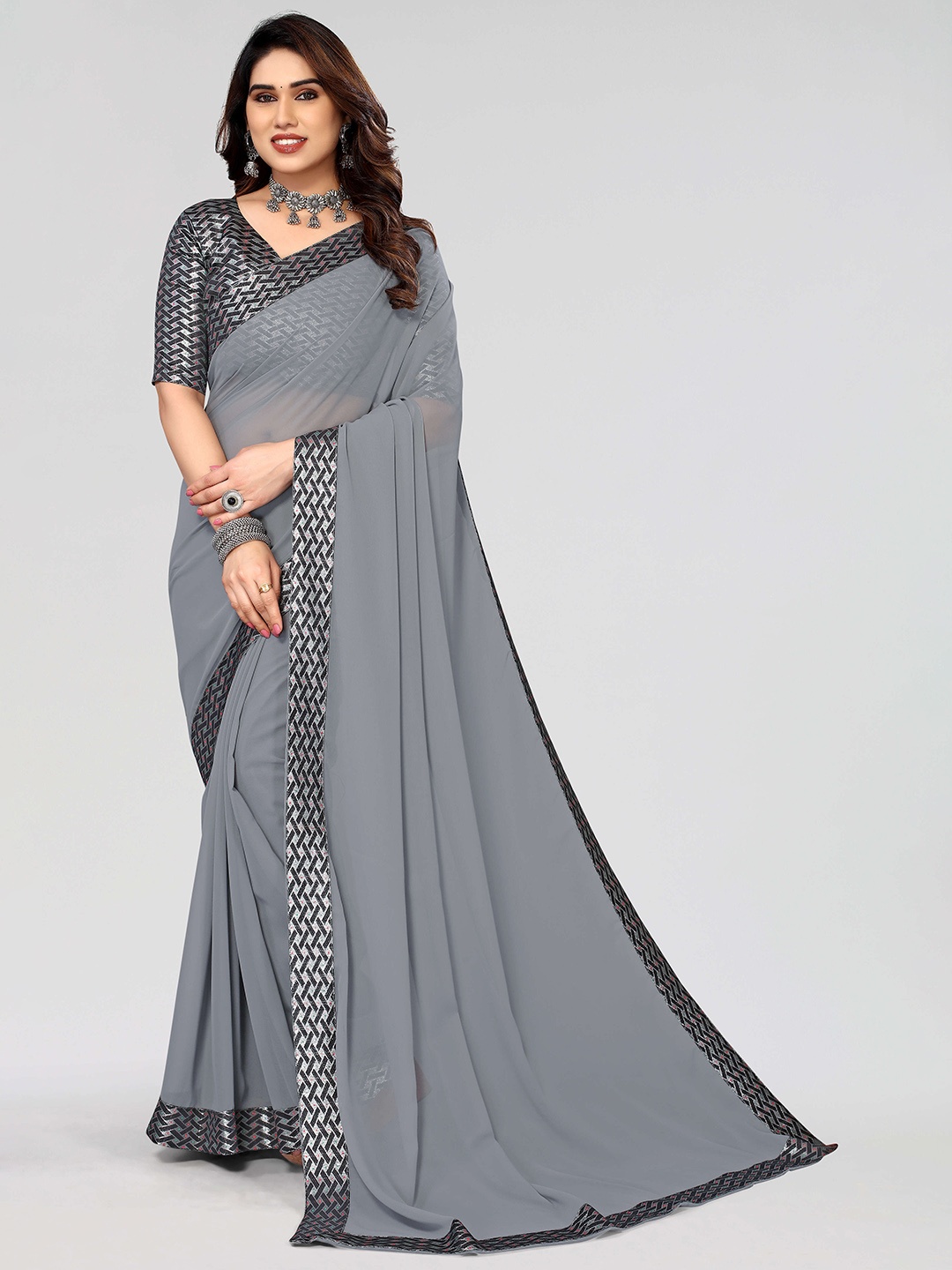 

MAGMINA Zari Pure Georgette Saree, Grey