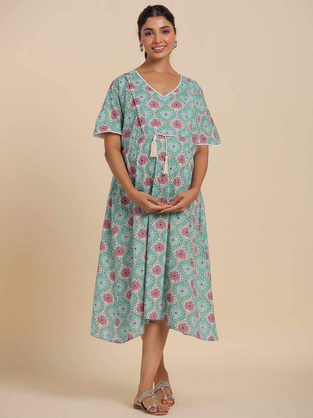 

Ikk Kudi by Seerat Floral Printed V-Neck Pure Cotton Maternity Feeding A-Line Midi Dress, Green