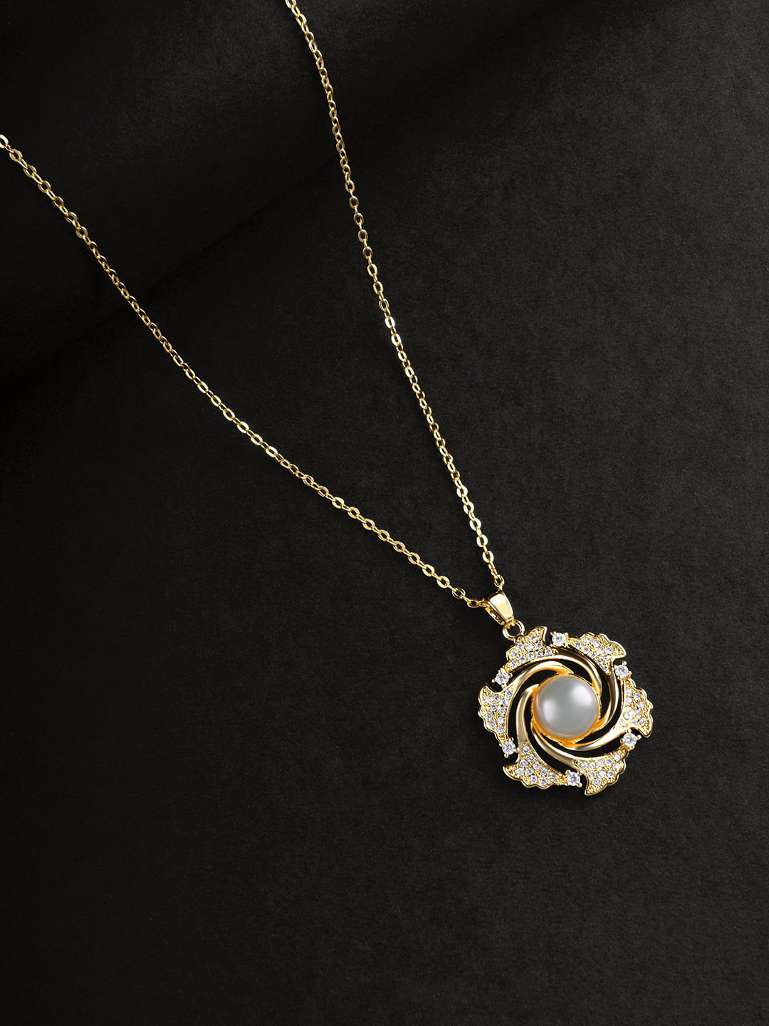 

anore 18K Gold Plated Pearl Pendant Necklace