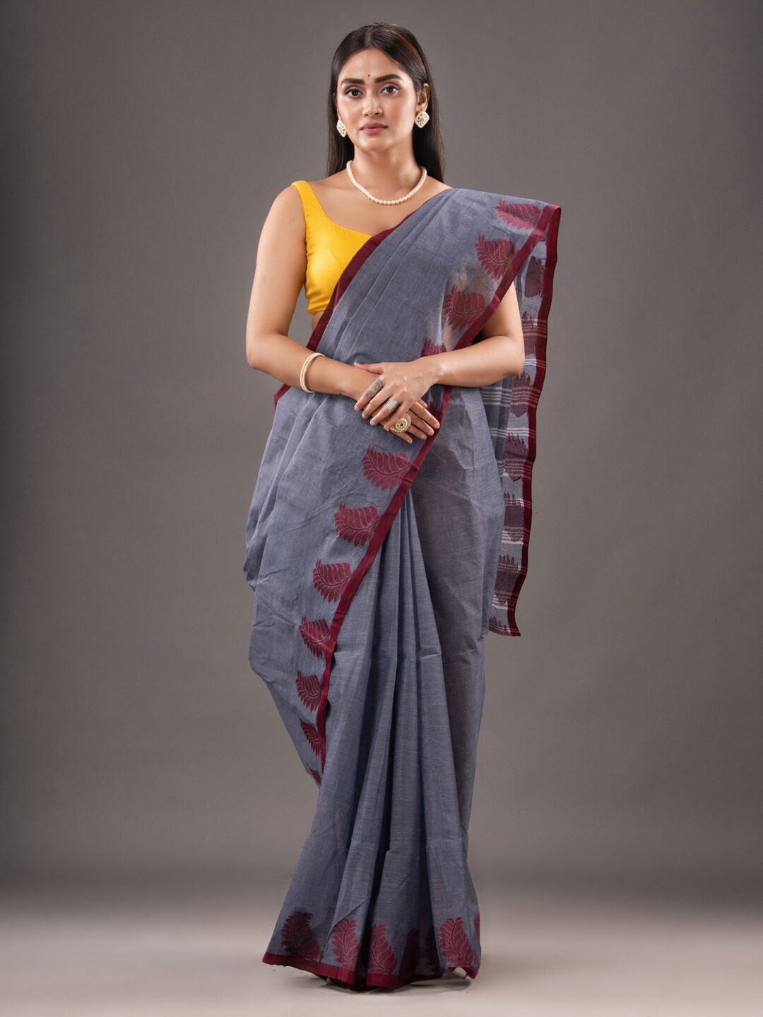 

SAJASAJO Woven Design Border Pure Cotton Taant Saree, Grey