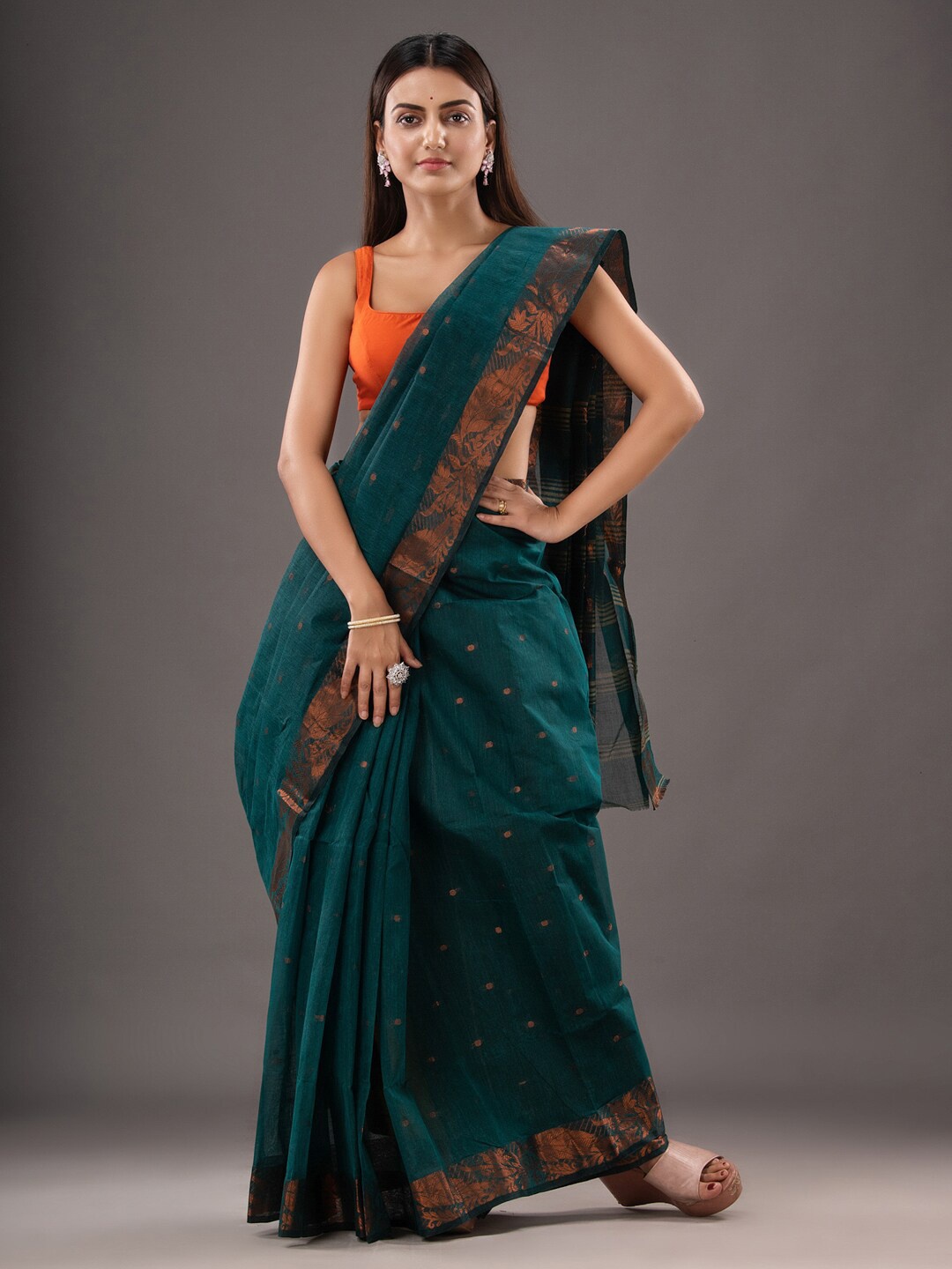 

SAJASAJO Floral Woven Design Zari Pure Cotton Taant Saree, Teal