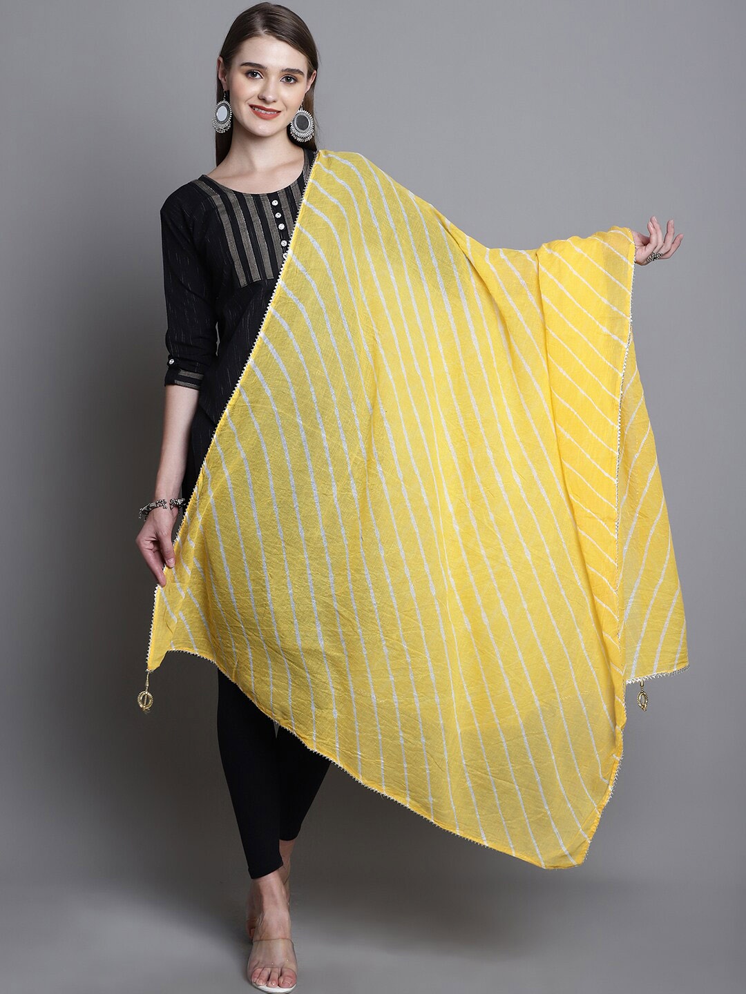

SOUNDARYA Leheriya Printed Gotta Patti Chiffon Dupatta, Yellow