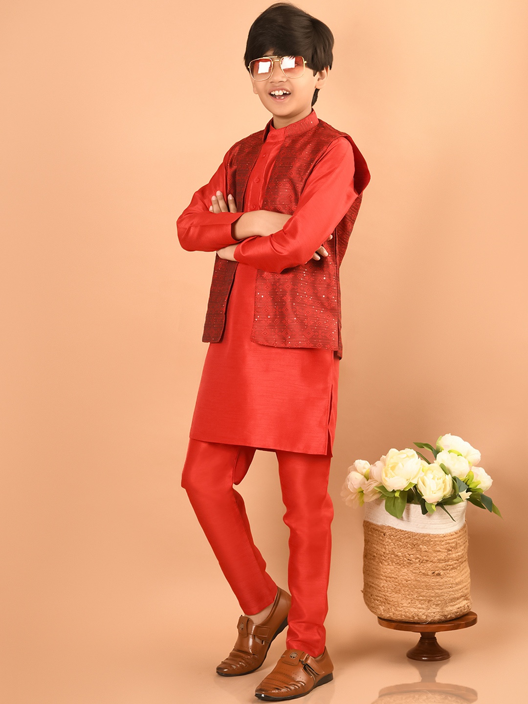 

LilPicks Boys Mandarin Collar Kurta With Pyjamas & Jacket, Red