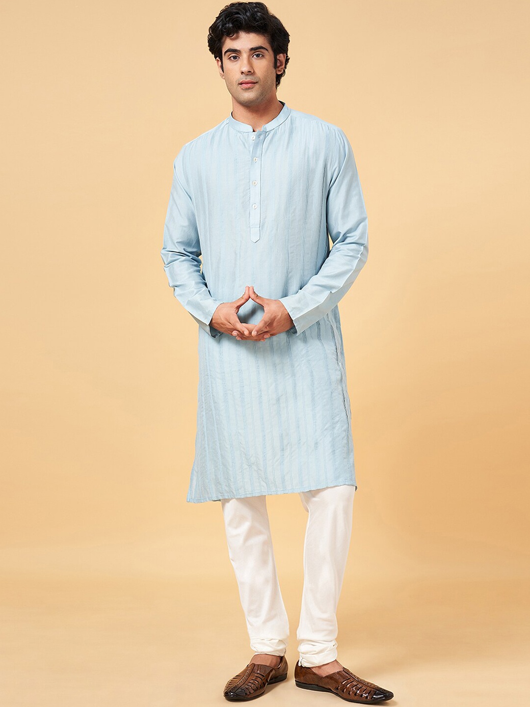 

indus route by Pantaloons Striped Embroidered Thread Work Straight Kurta, Blue