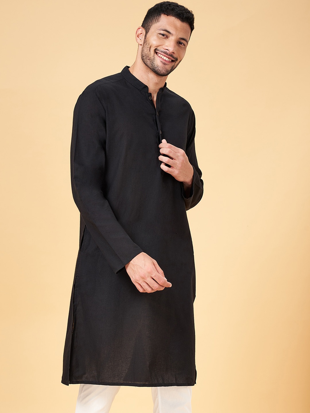 

indus route by Pantaloons Mandarin Collar Straight Pure Cotton Kurta, Black