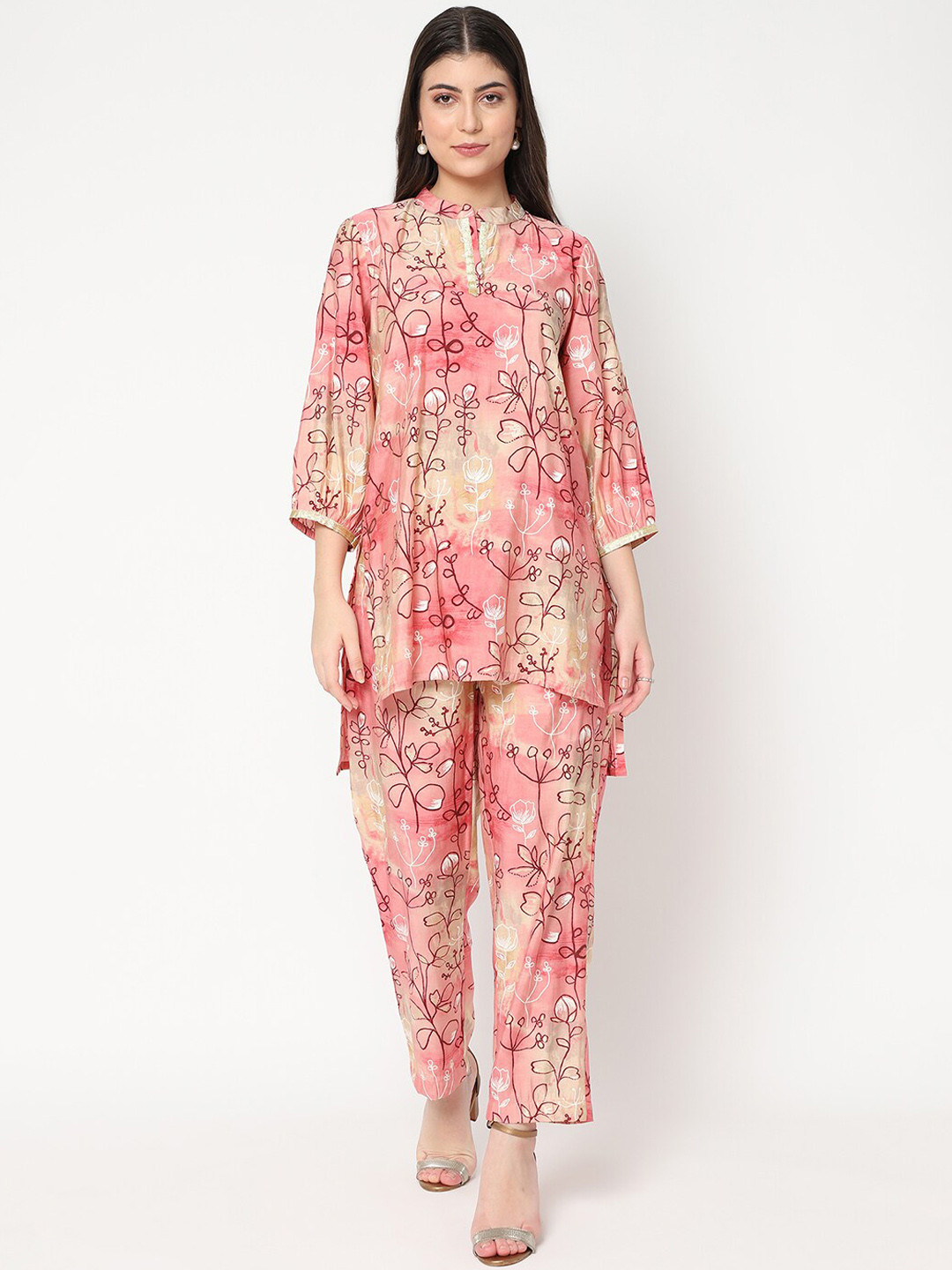 

La Vastraa Floral Printed Mandarin Collar Puffed Sleeves Kurta With Printed Trouser, Pink