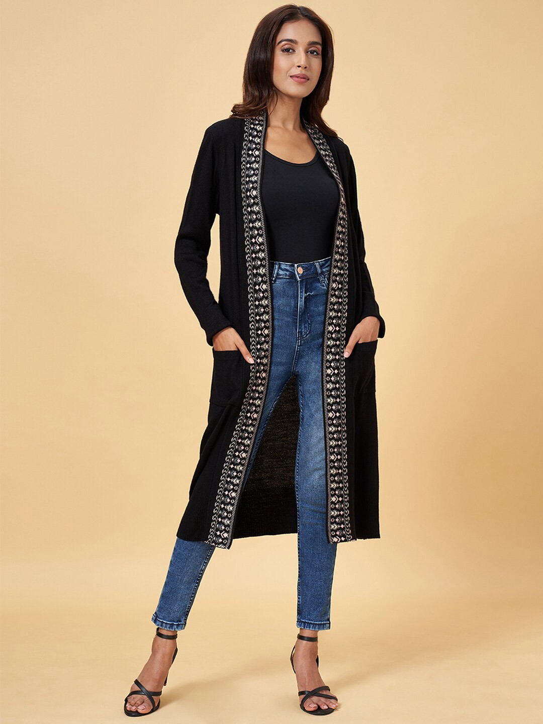 

RANGMANCH BY PANTALOONS Self Design Longline Ethnic Shrug, Black