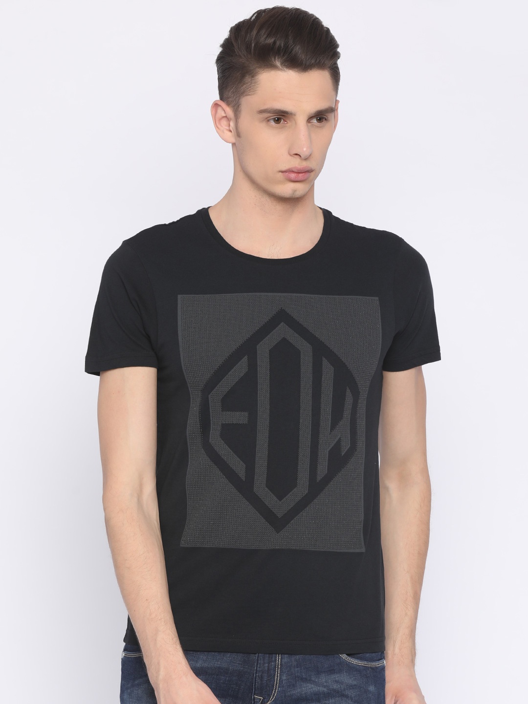 

Ed Hardy Men Black Solid Round Neck Pure Cotton T-shirt