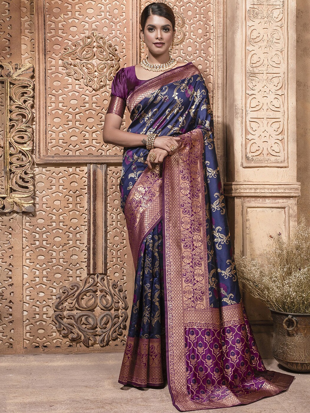 

Mitera Ethnic Motifs Woven Design Zari Art Silk Banarasi Saree, Navy blue