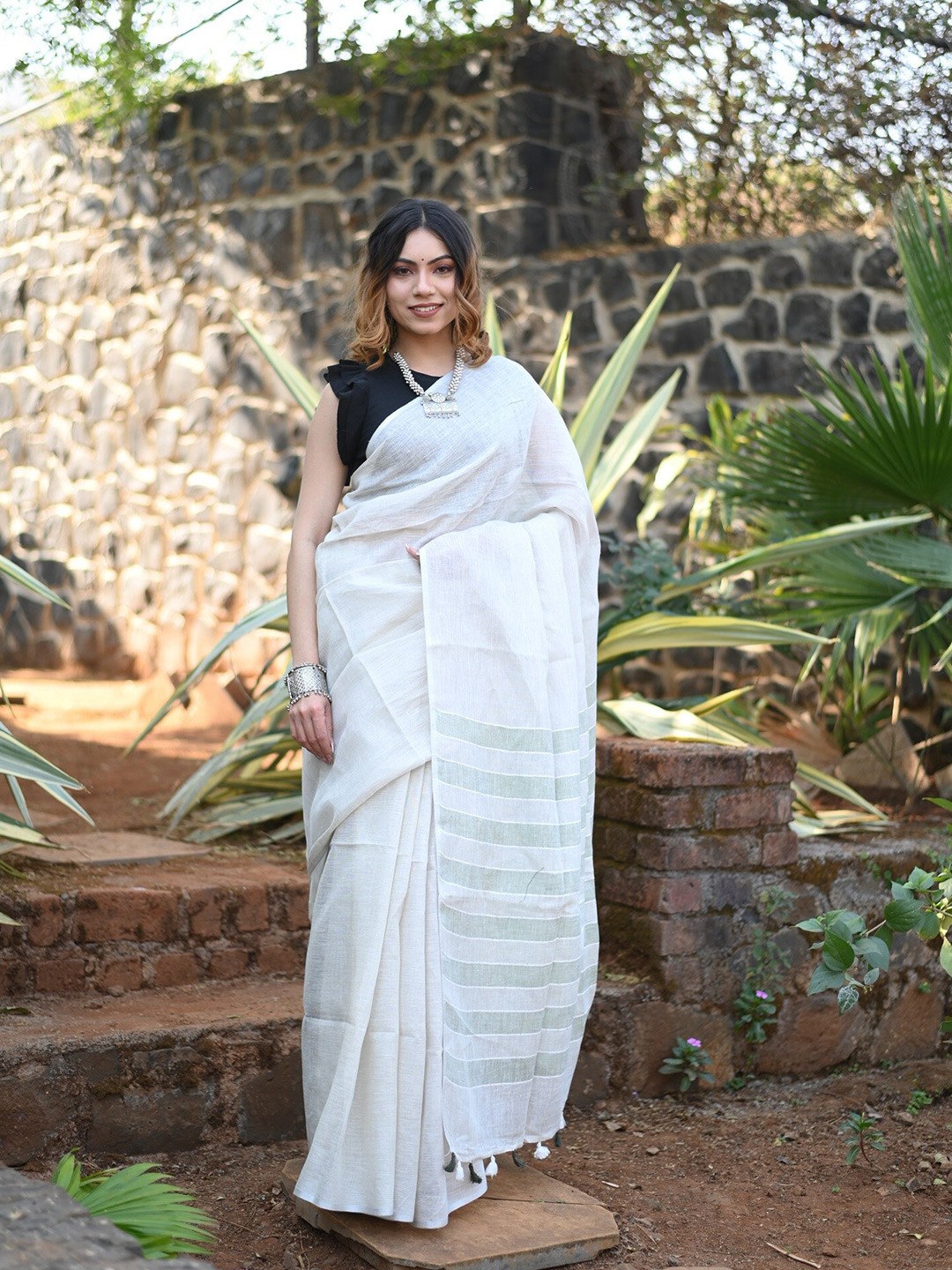 

Very Much Indian Pure Linen Paithani Saree, White