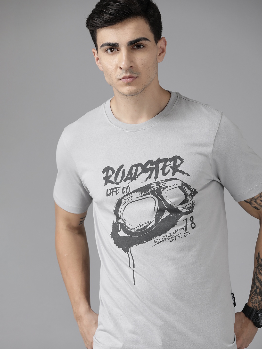 

Roadster Men Printed Pure Cotton T-shirt, Grey