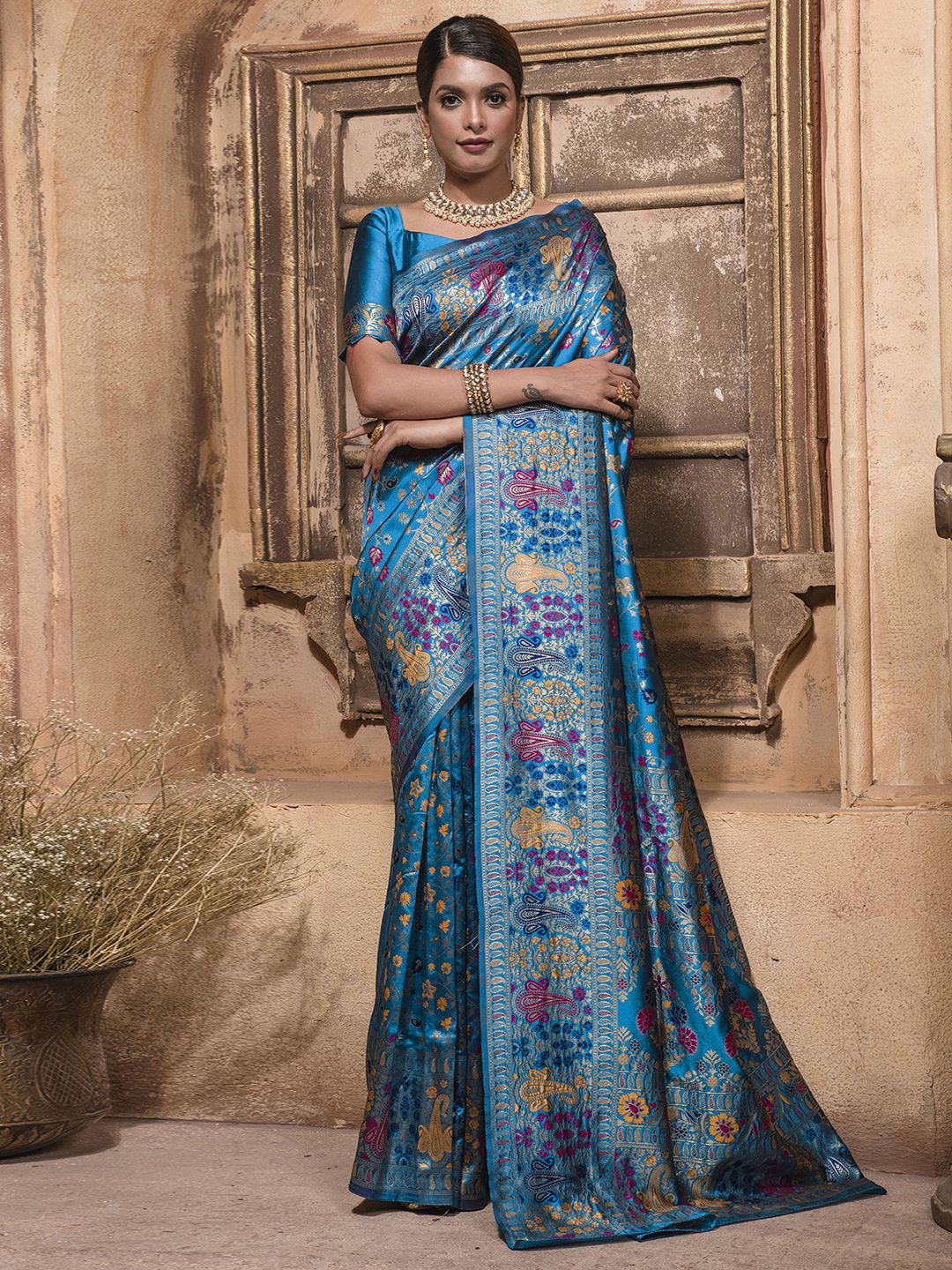 

Satrani Floral Woven Design Zari Banarasi Saree, Blue