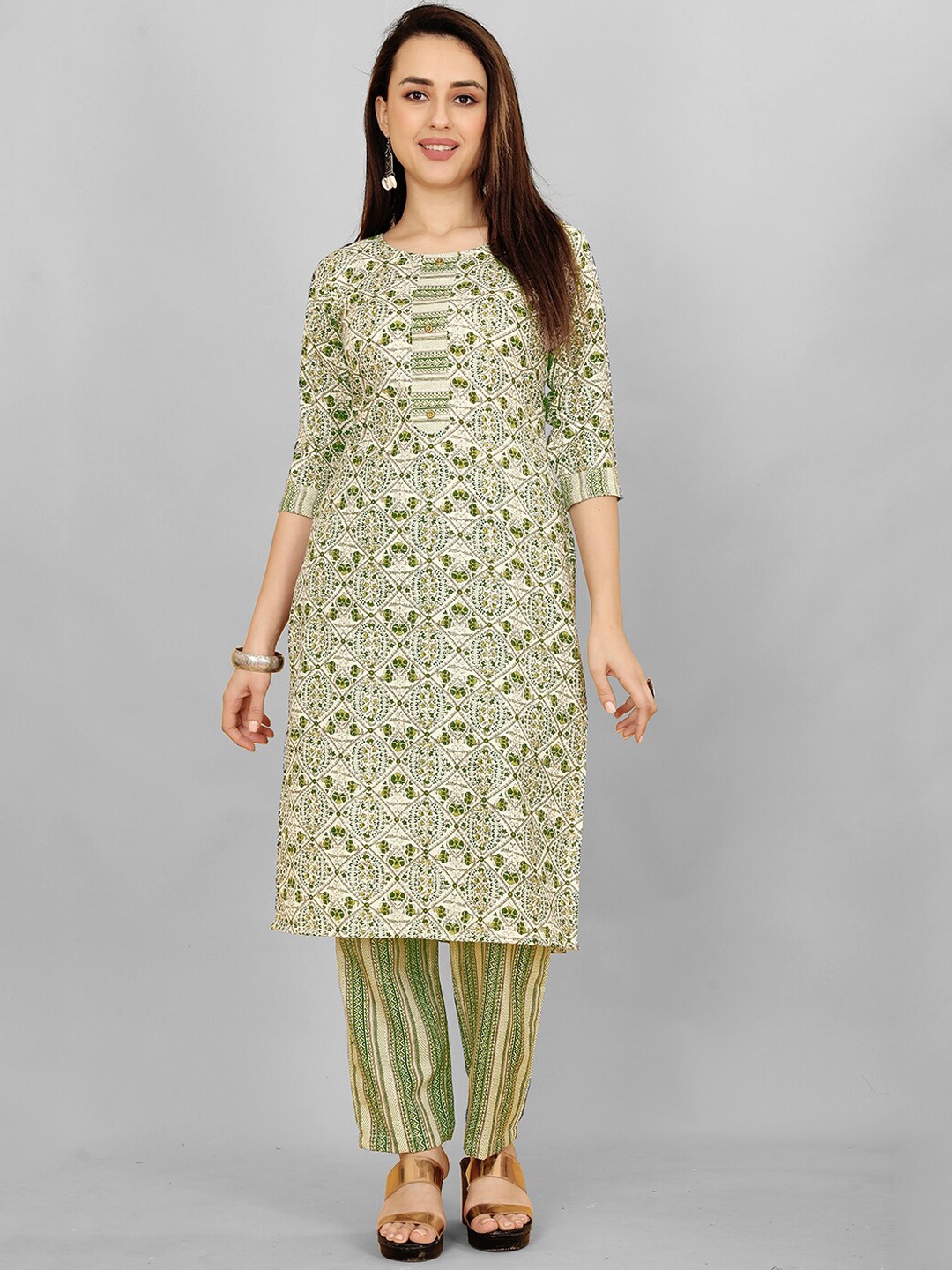 

Lilots Ethnic Motifs Printed Straight Kurta with Trousers, Green