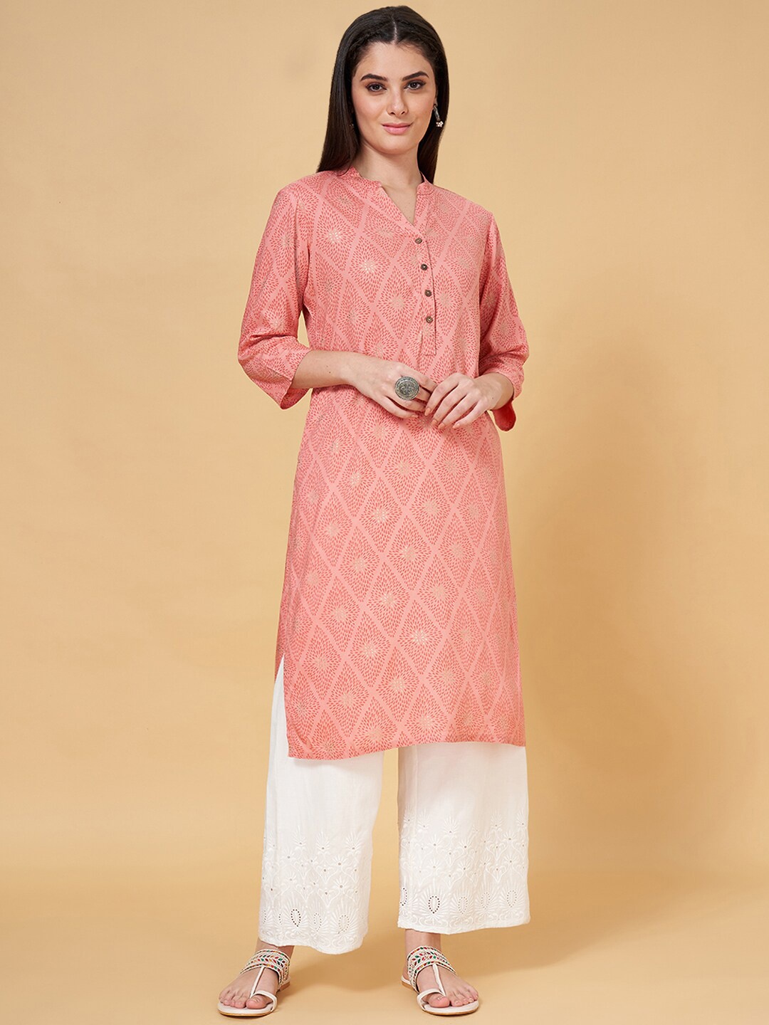 

RANGMANCH BY PANTALOONS Floral Printed Mandarin Collar Straight Kurta, Peach