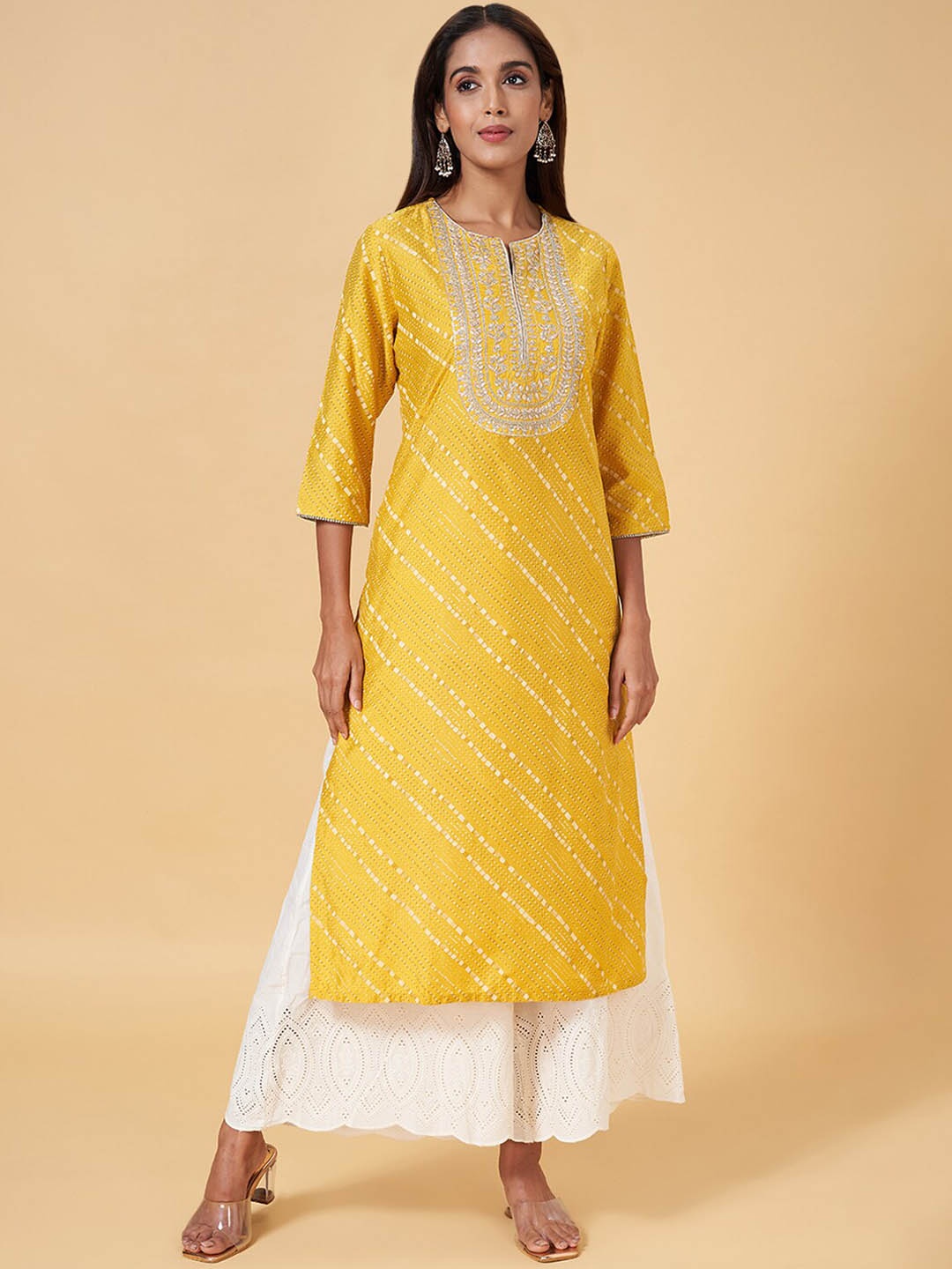 

RANGMANCH BY PANTALOONS Leheriya Printed Thread work Kurta, Mustard