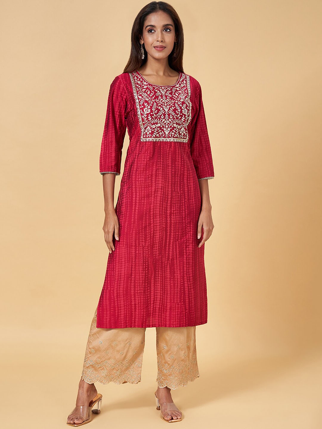 

RANGMANCH BY PANTALOONS Ethnic Embroidered Round Neck Straight Kurta, Pink
